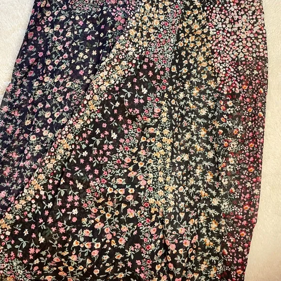 Lulus Neva Navy‎ Blue Floral Print Off-the-Shoulder Maxi Dress - Picture 7 of 10